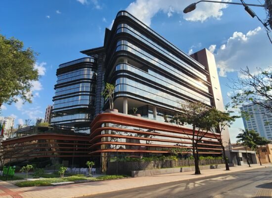 Vidros especiais para construção civil