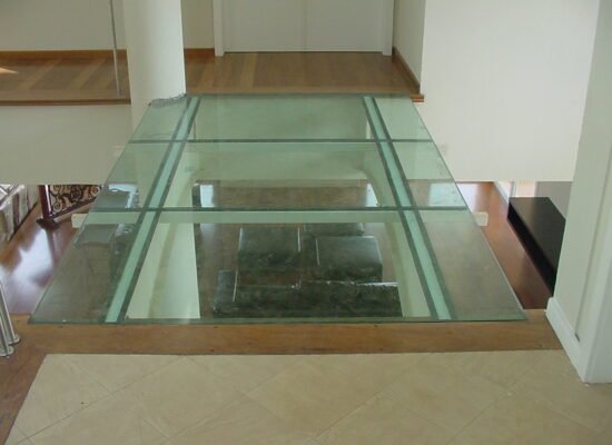 piso de vidro jolb