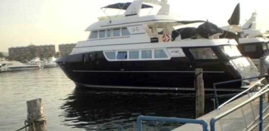 Vidros para náutica Jolb - vidro barco ana maria braga